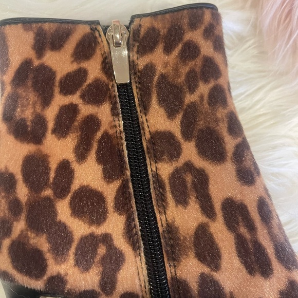 Nine West Faux Fur Leopard Fur Heeled Booties Sz 6 - Picture 4 of 9